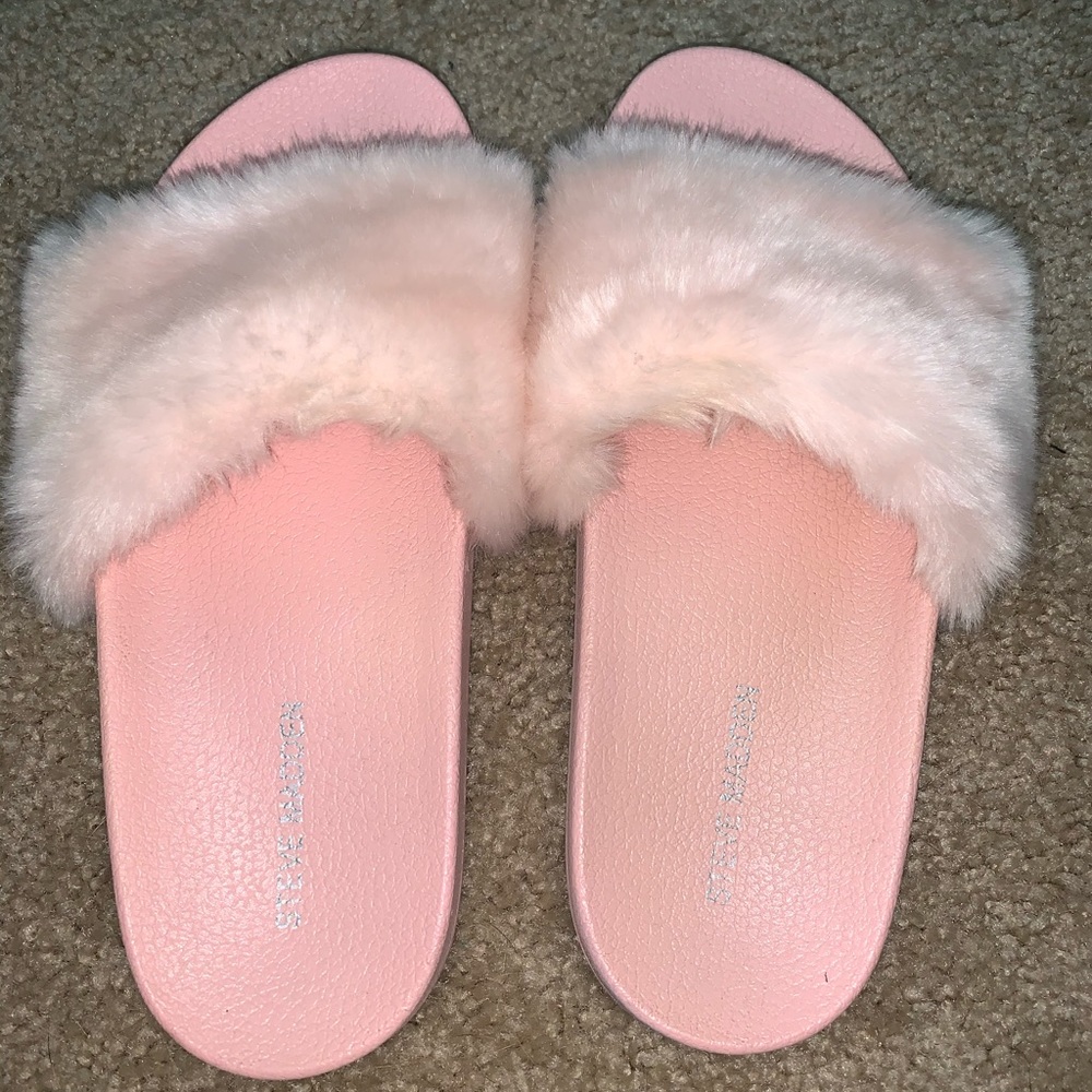 Steve Madden slides